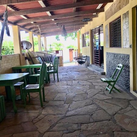 Bananoz Surfhouse Panzió Transito Kültér fotó