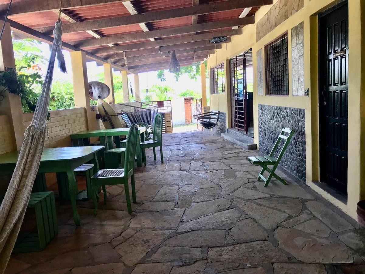 Bananoz Surfhouse Panzió Transito Kültér fotó