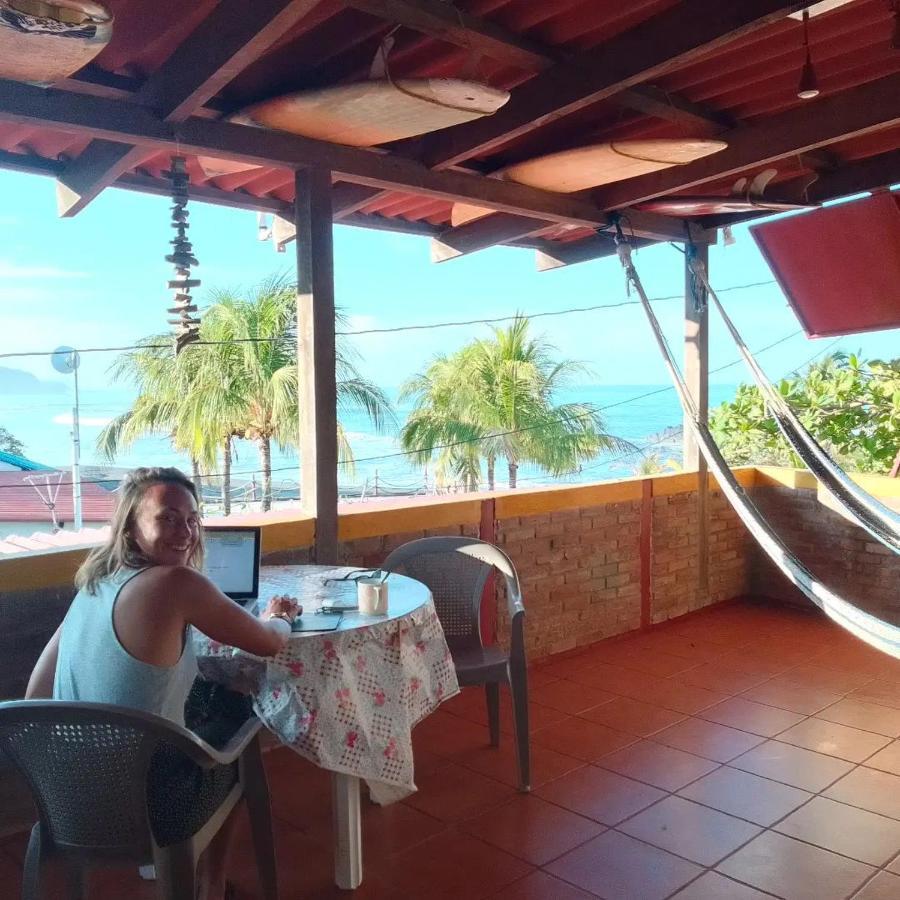 Bananoz Surfhouse Panzió Transito Kültér fotó