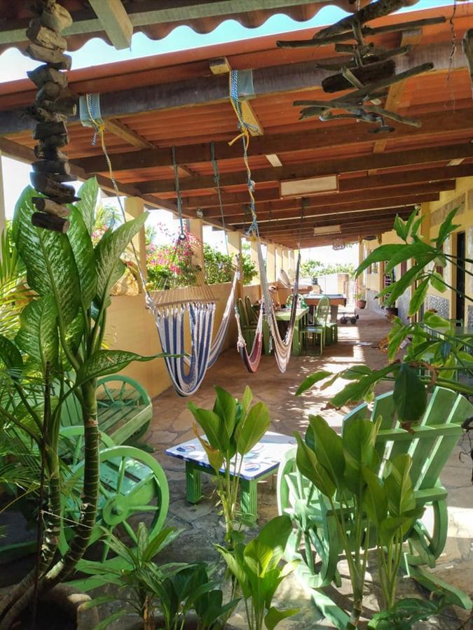 Bananoz Surfhouse Panzió Transito Kültér fotó